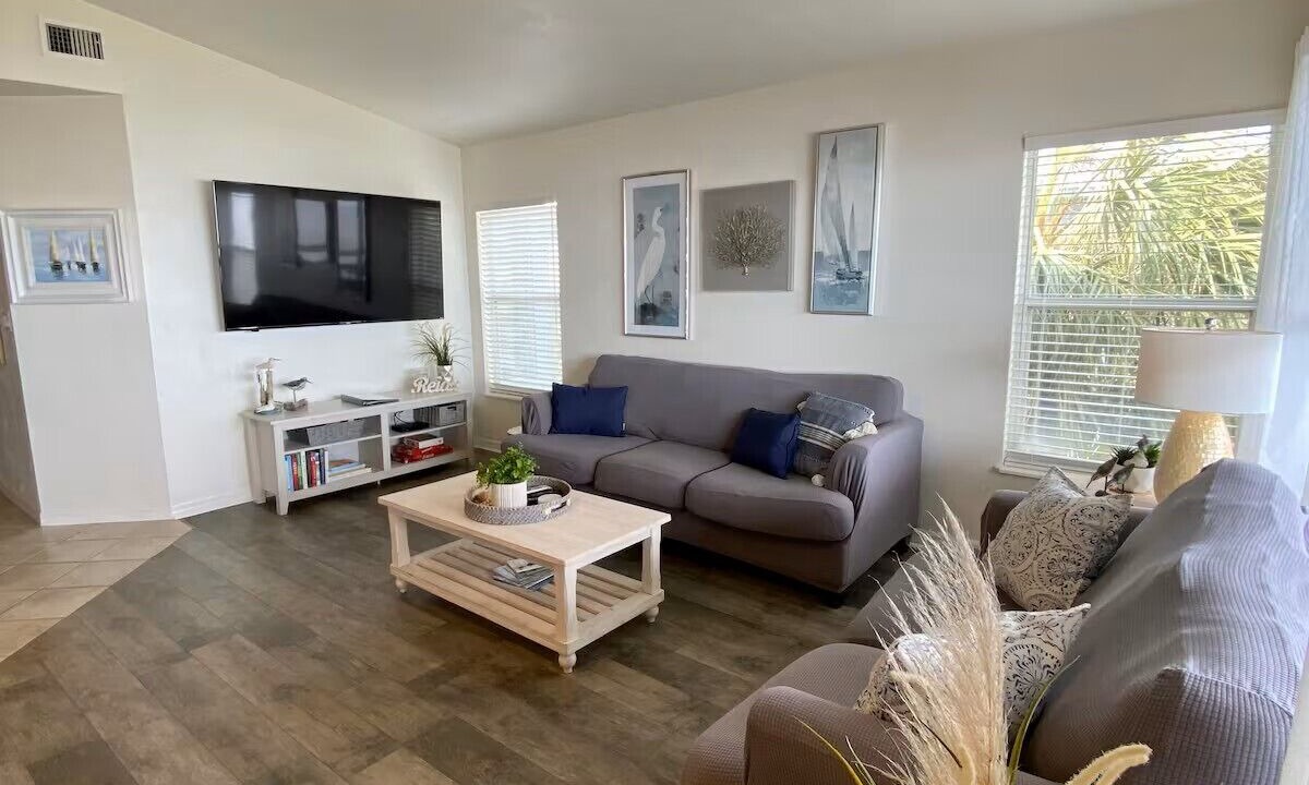 Photo of Bedroom in Cedar Key