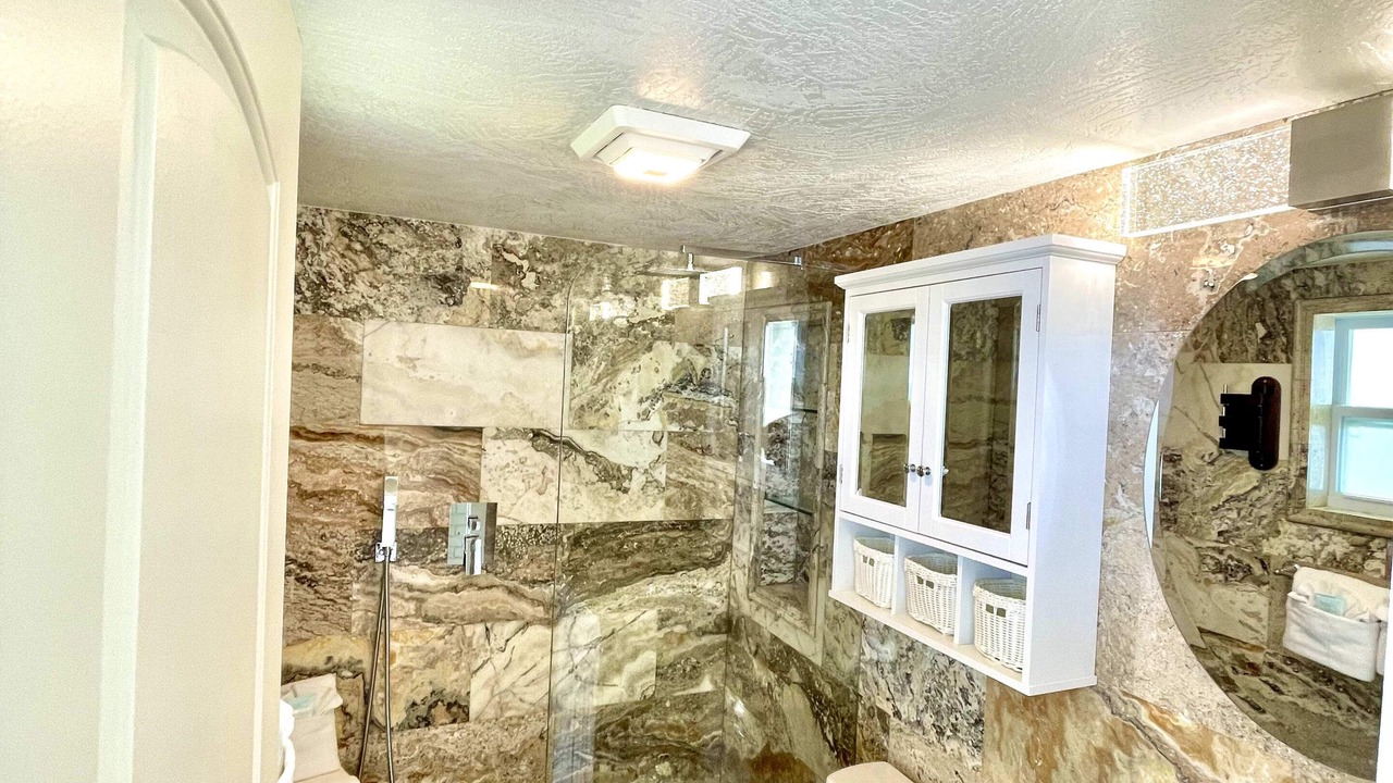 Photo of Bathroom in Ormond Beach