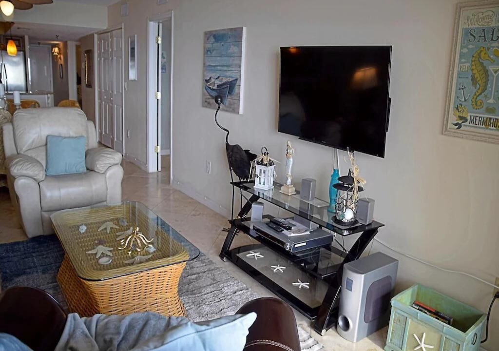 Photo of Livingroom in Madeira Beach