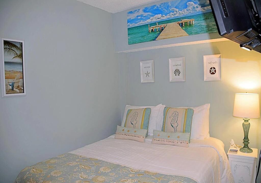 Photo of Bedroom in Madeira Beach