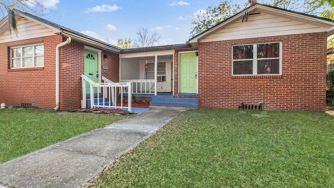 Photo of Outdoor in Avondale