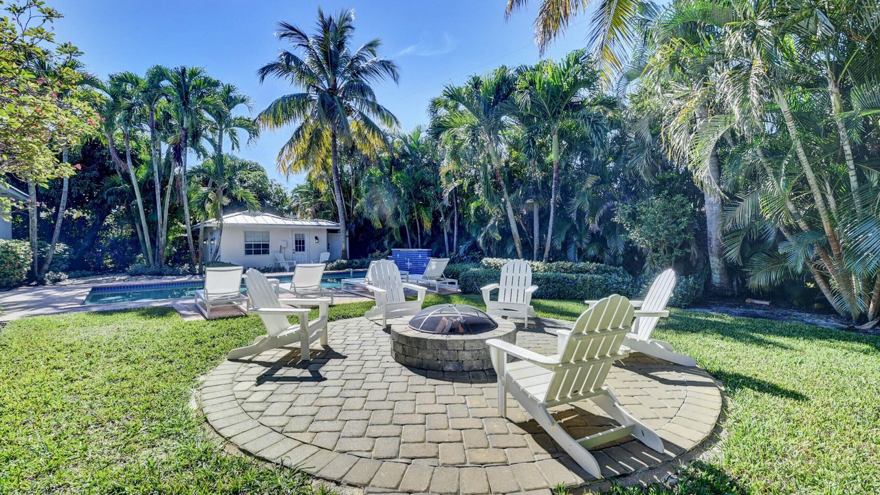 Photo of Patio Balcony in Lake Ida Shores