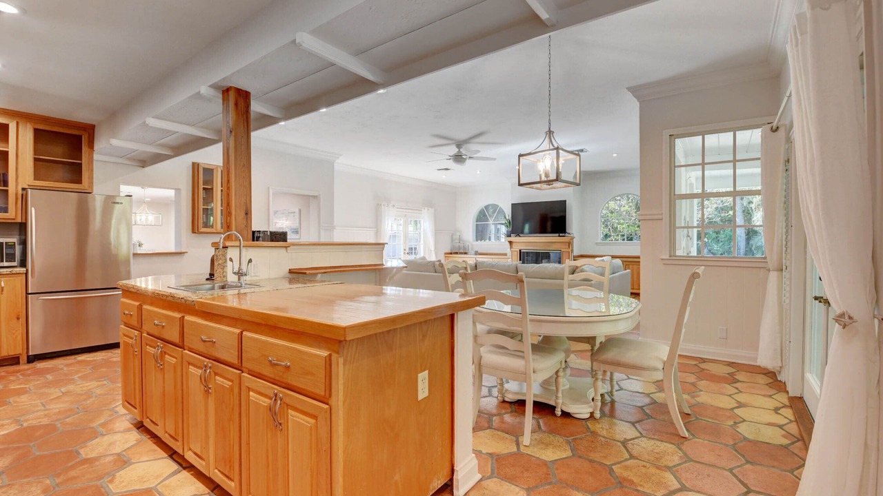 Photo of Kitchen in Lake Ida Shores