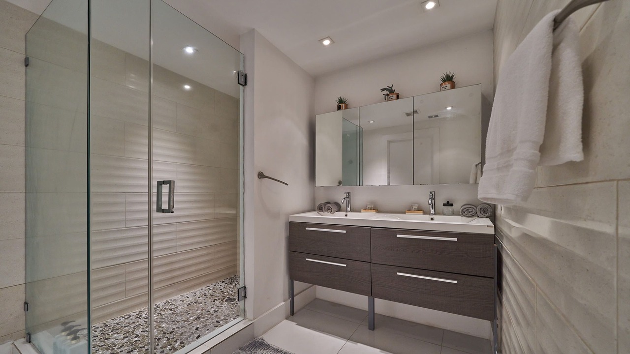 Photo of Bathroom in Ojus