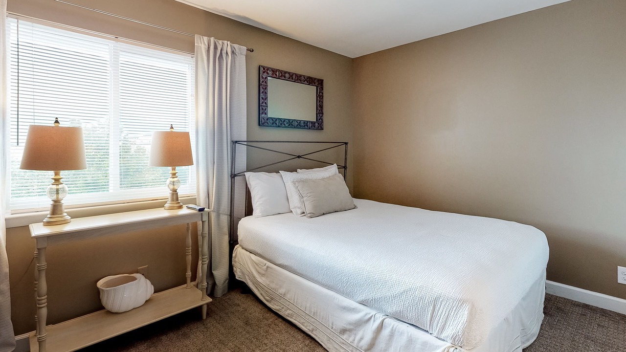 Photo of Bedroom in Santa Rosa Beach