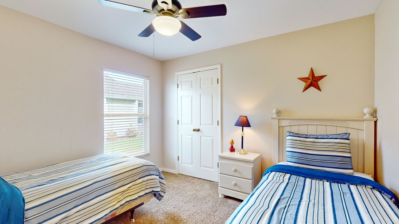 Photo of Bedroom in Beachwalk Isles