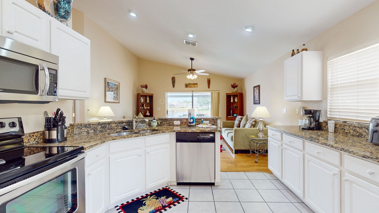 Photo of Kitchen in Beachwalk Isles