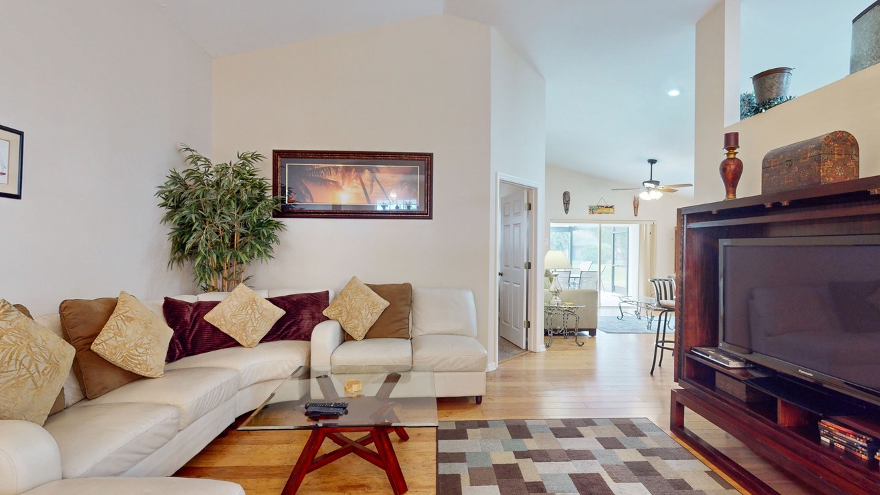 Photo of Livingroom in Beachwalk Isles