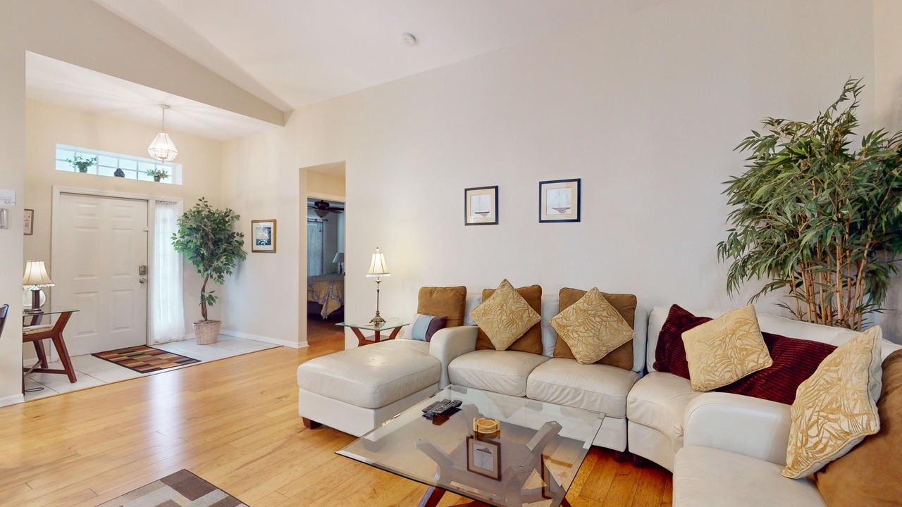 Photo of Livingroom in Beachwalk Isles