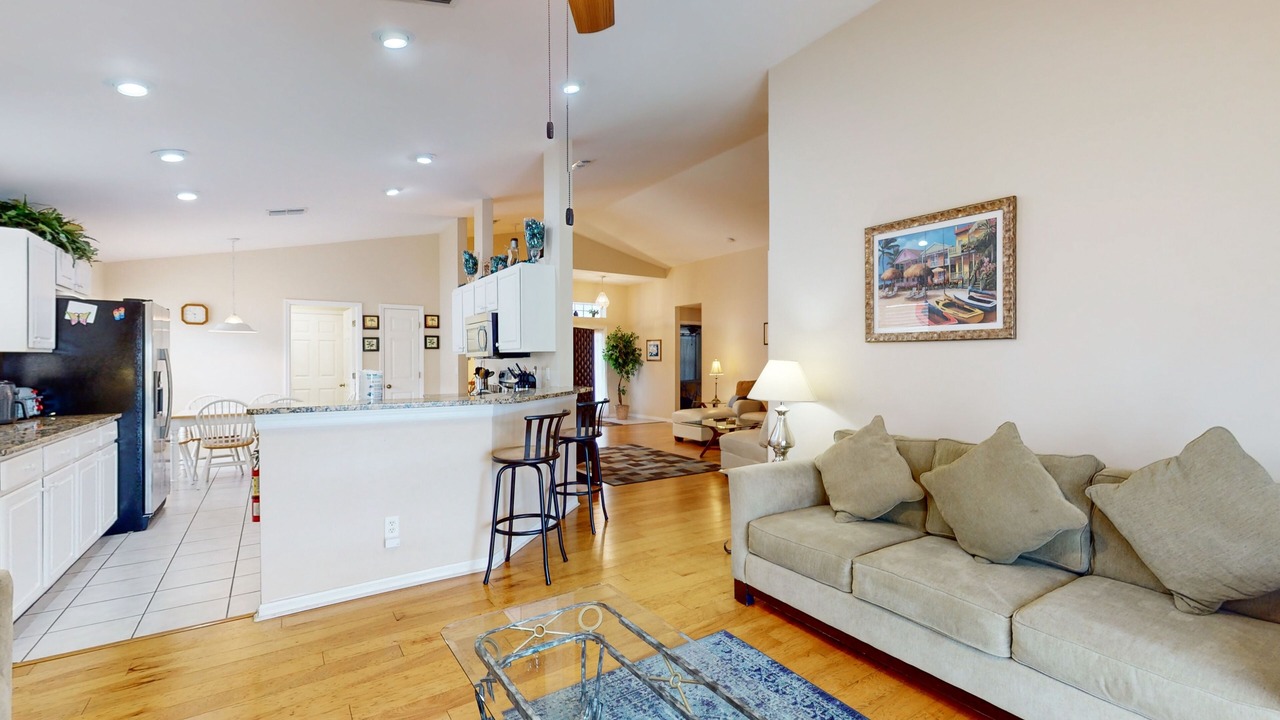 Photo of Livingroom in Beachwalk Isles