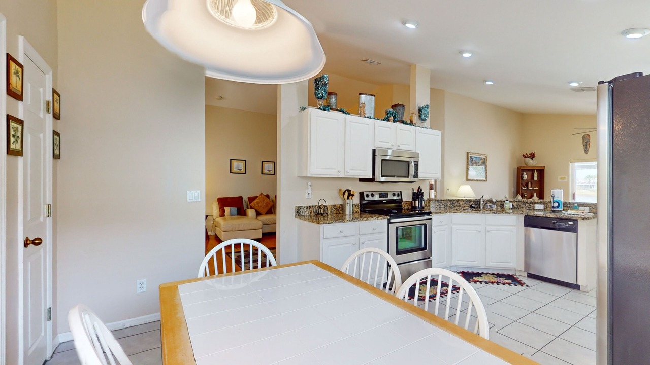 Photo of Kitchen in Beachwalk Isles