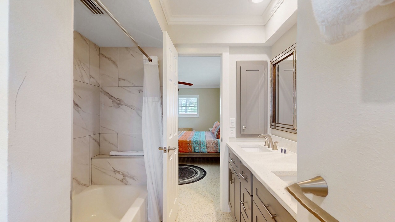 Photo of Bathroom in Ringling Estates
