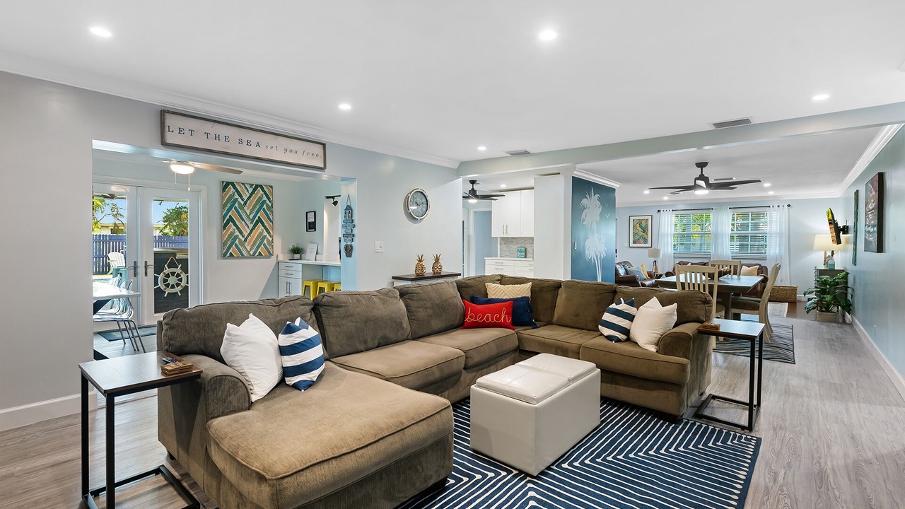 Photo of Bedroom in Dania Beach