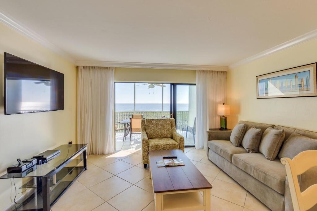 Photo of Livingroom in Captiva