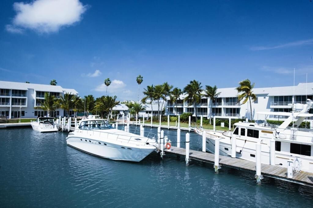Photo of Others in Captiva