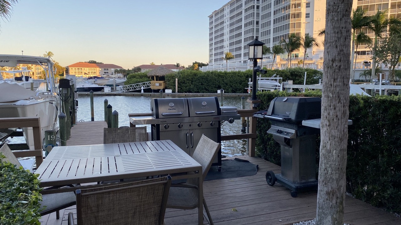 Photo of Outdoor in Vanderbilt Beach