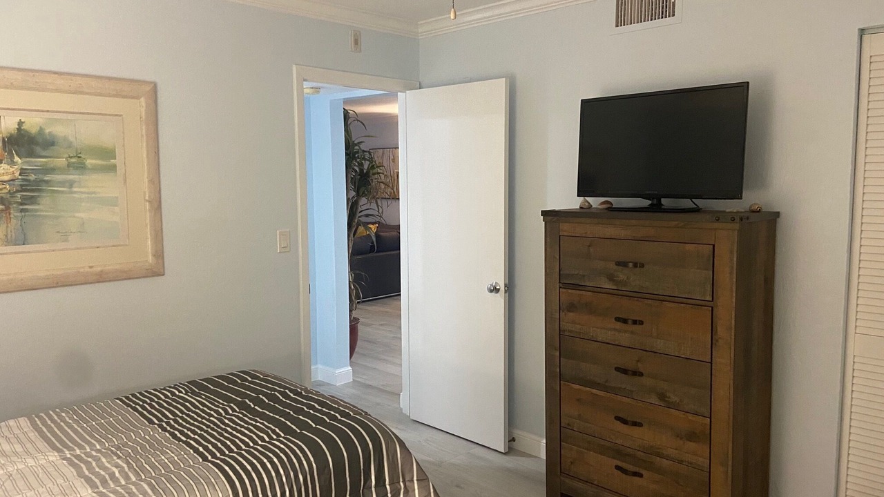 Photo of Bedroom in Vanderbilt Beach