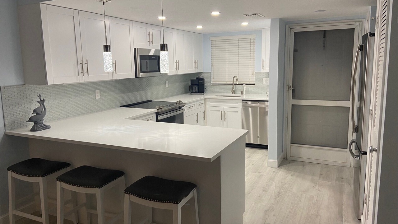 Photo of Kitchen in Vanderbilt Beach