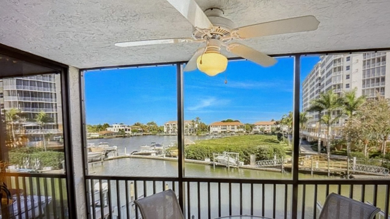 Photo of Outdoor in Vanderbilt Beach