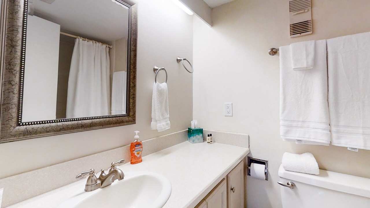 Photo of Bathroom in Fernandina Beach