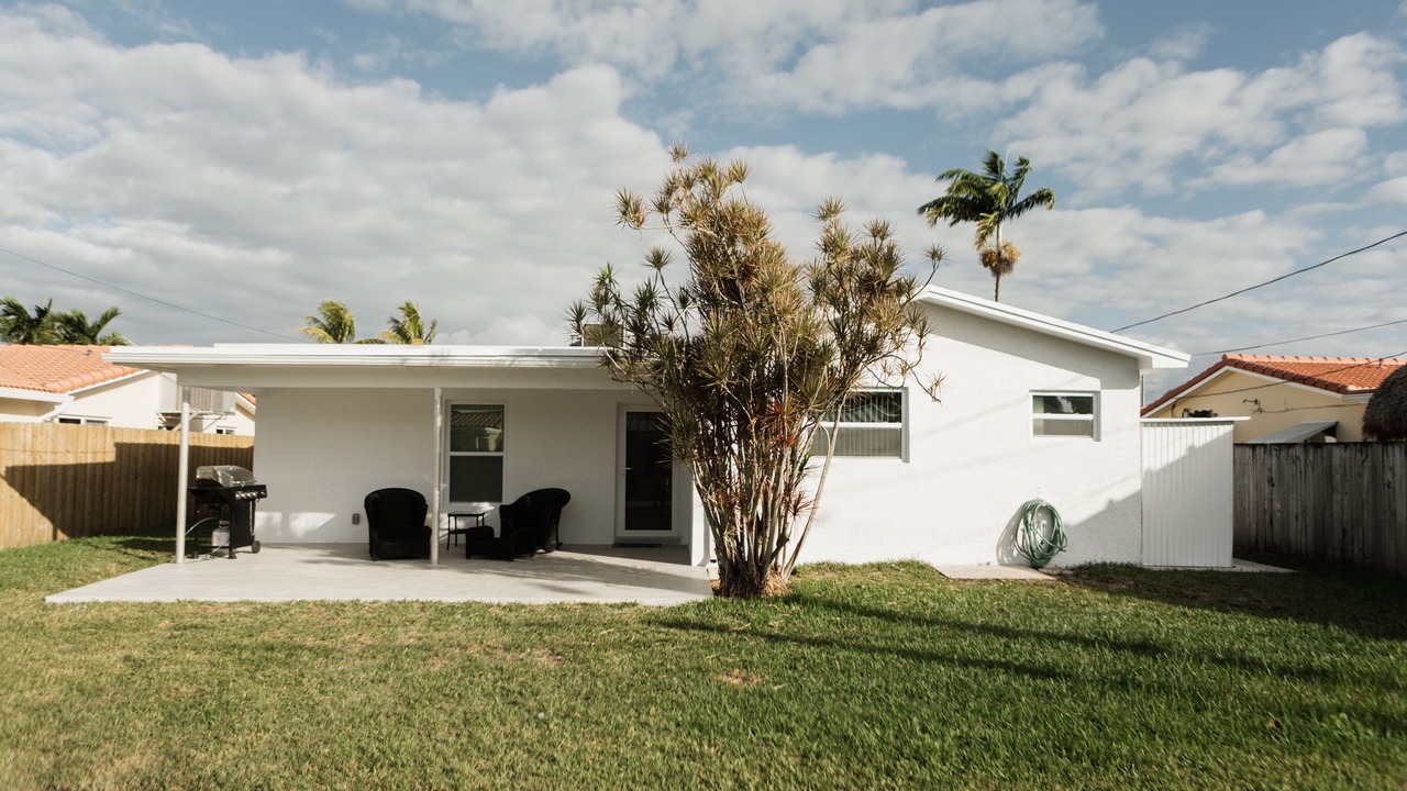Photo of Patio Balcony in Dania Beach