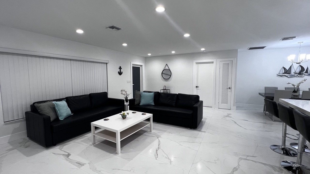 Photo of Livingroom in Dania Beach