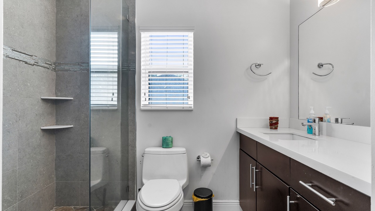 Photo of Bathroom in Croissant Park