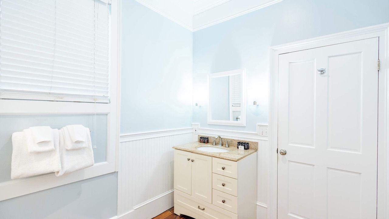 Photo of Bathroom in Historic Seaport