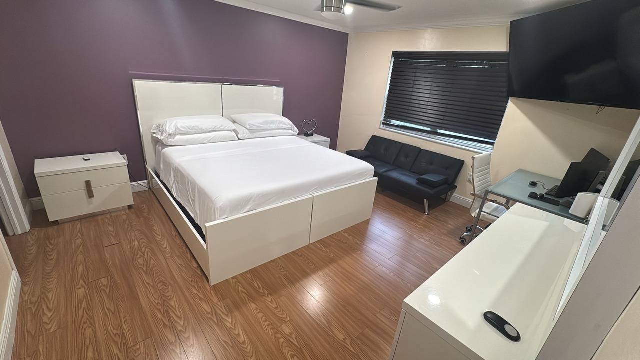 Photo of Bedroom in Pembroke Pines