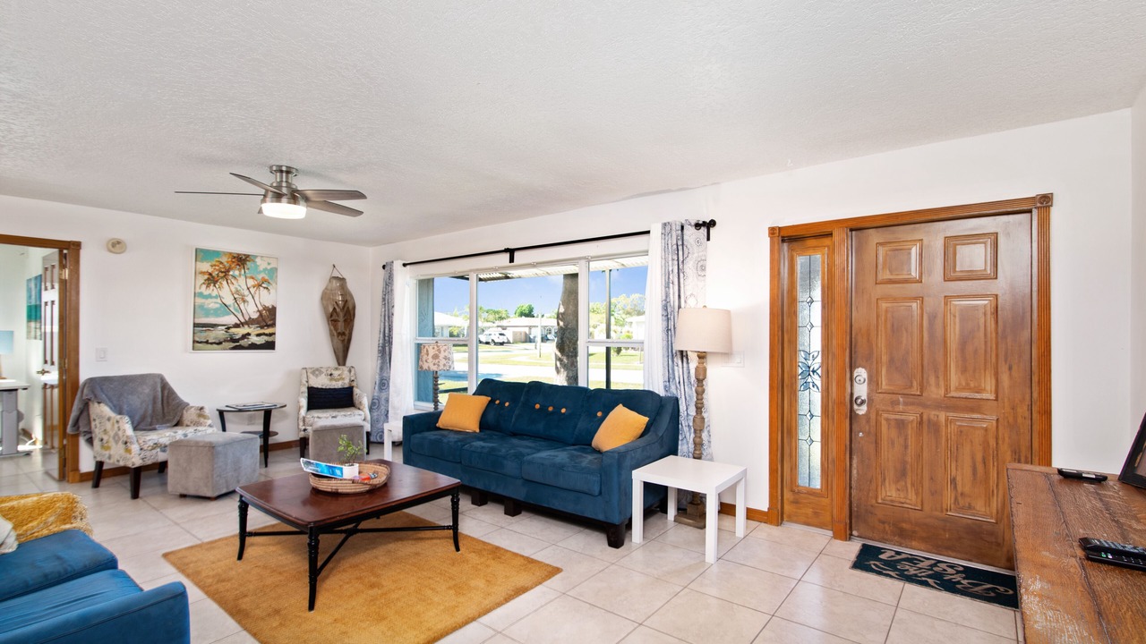Photo of Livingroom in Survey Creek