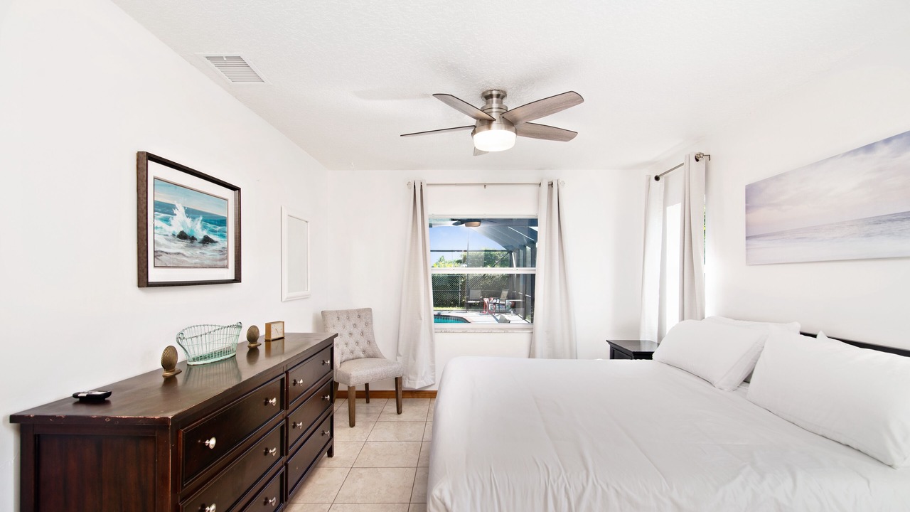 Photo of Bedroom in Survey Creek