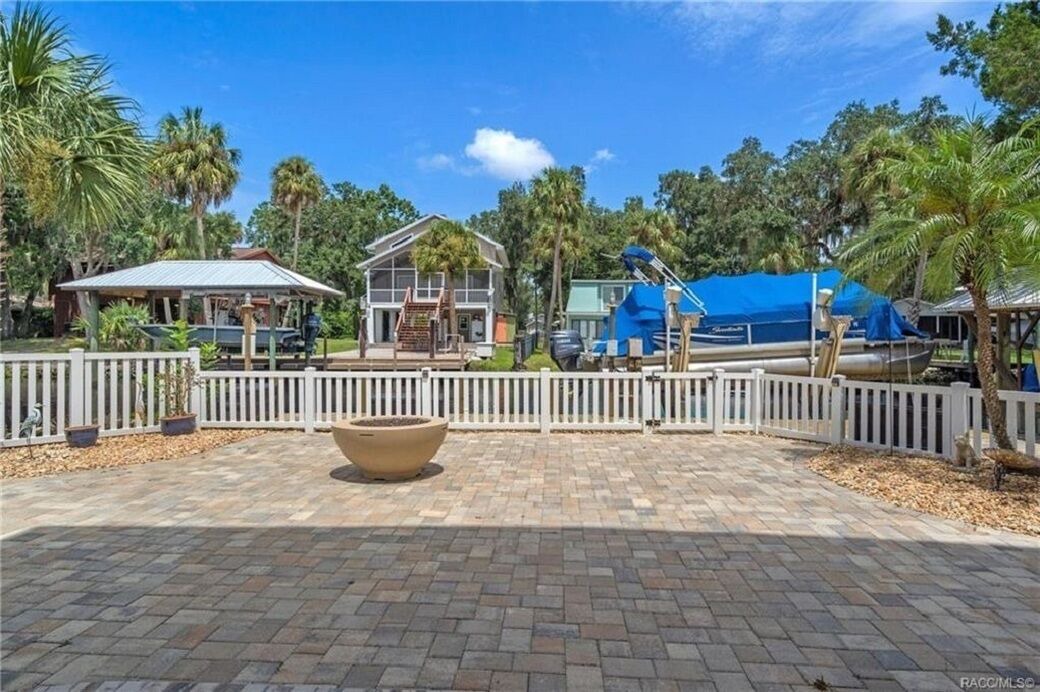 Photo of Others in Homosassa
