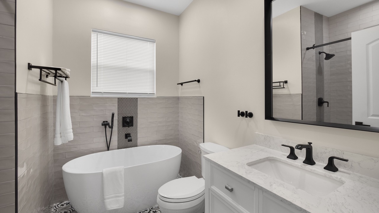 Photo of Bathroom in Parker Ridge