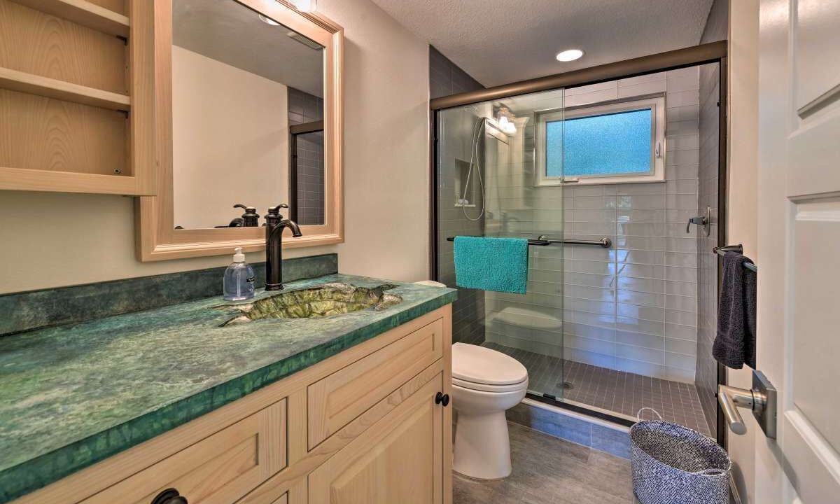 Photo of Bathroom in Englewood