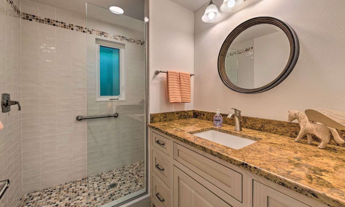 Photo of Bathroom in Englewood
