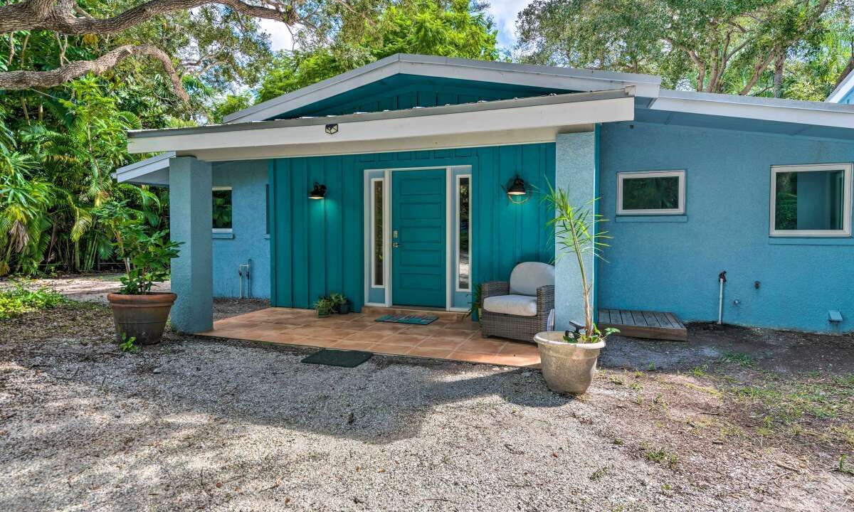 Photo of Outdoor in Englewood