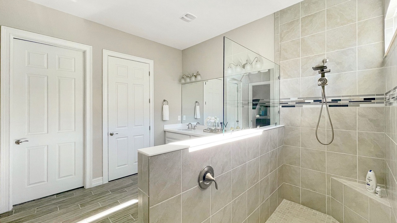 Photo of Bathroom in Naples