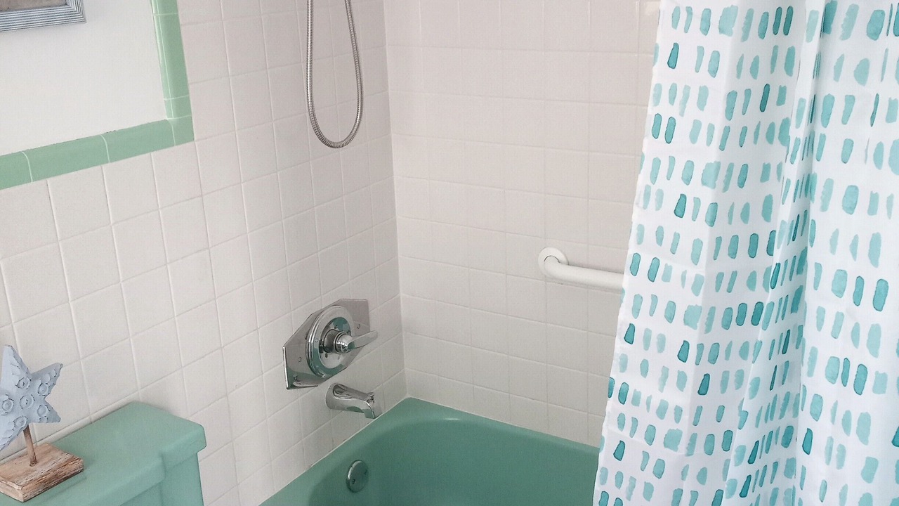 Photo of Bathroom in Coral Ridge Isles