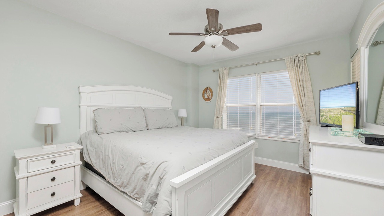 Photo of Bedroom in Seawinds Condo
