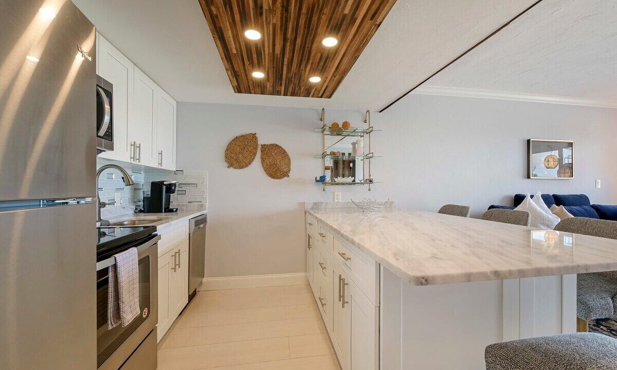 Photo of Kitchen in Vanderbilt Beach