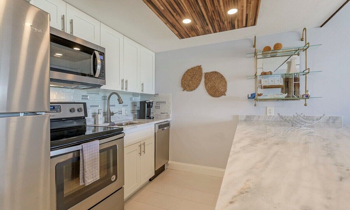 Photo of Kitchen in Vanderbilt Beach