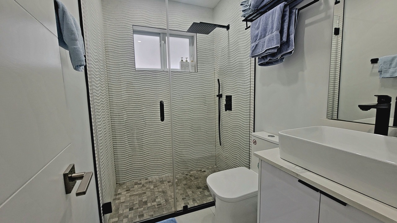 Photo of Bathroom in Driftwood