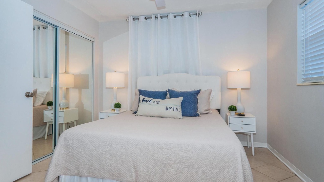 Photo of Bedroom in Redington Shores