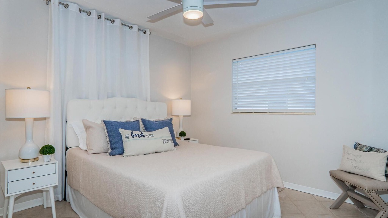 Photo of Bedroom in Redington Shores