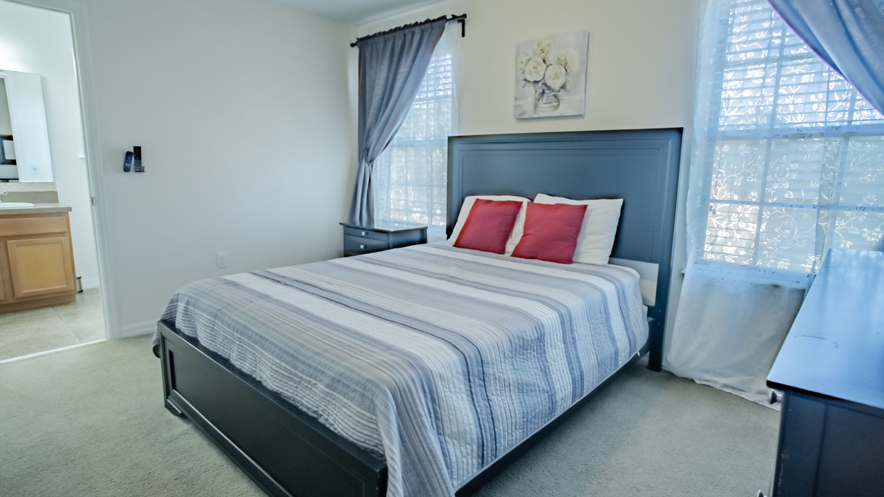 Photo of Bedroom in Cypress Pointe
