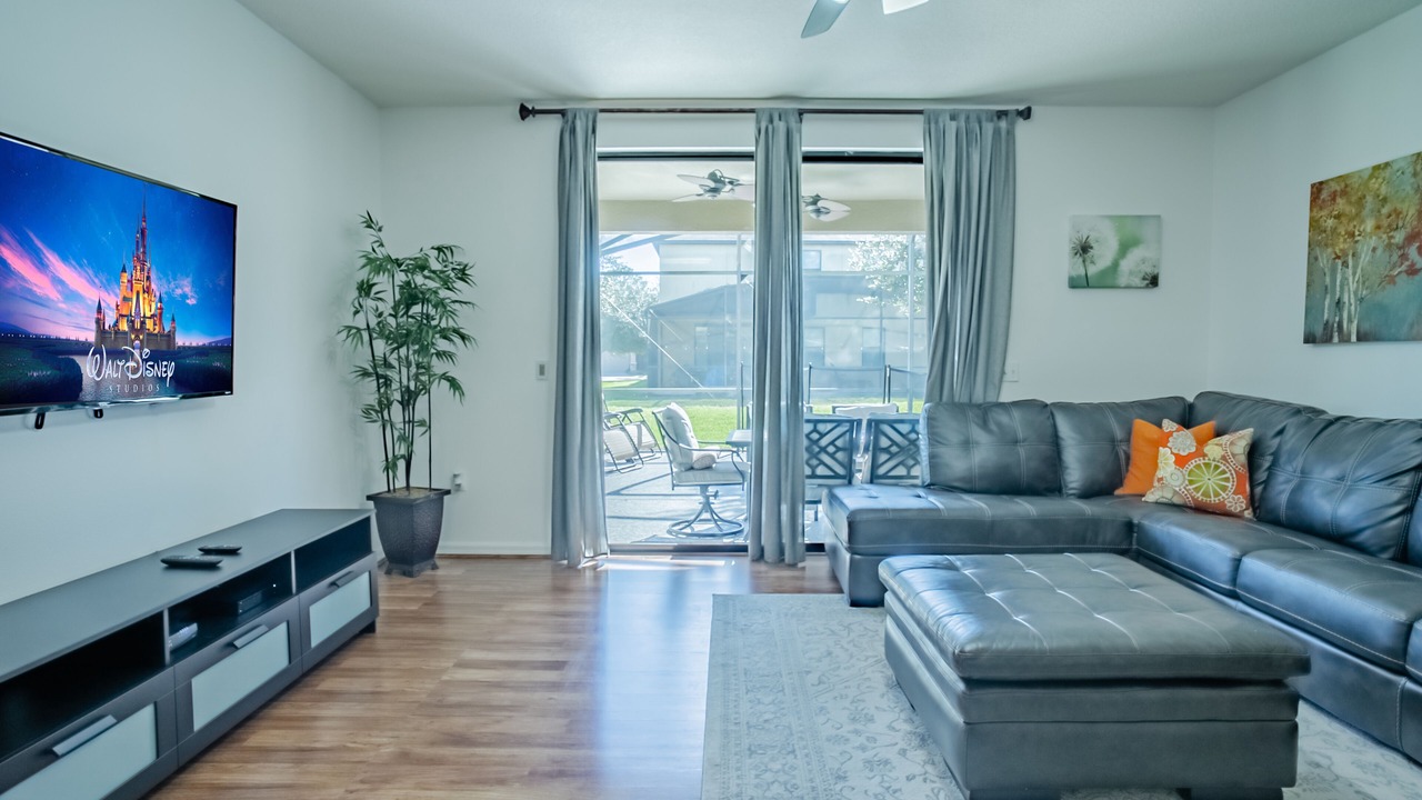 Photo of Livingroom in Cypress Pointe