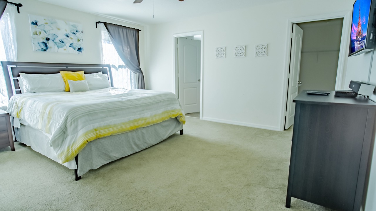 Photo of Bedroom in Cypress Pointe