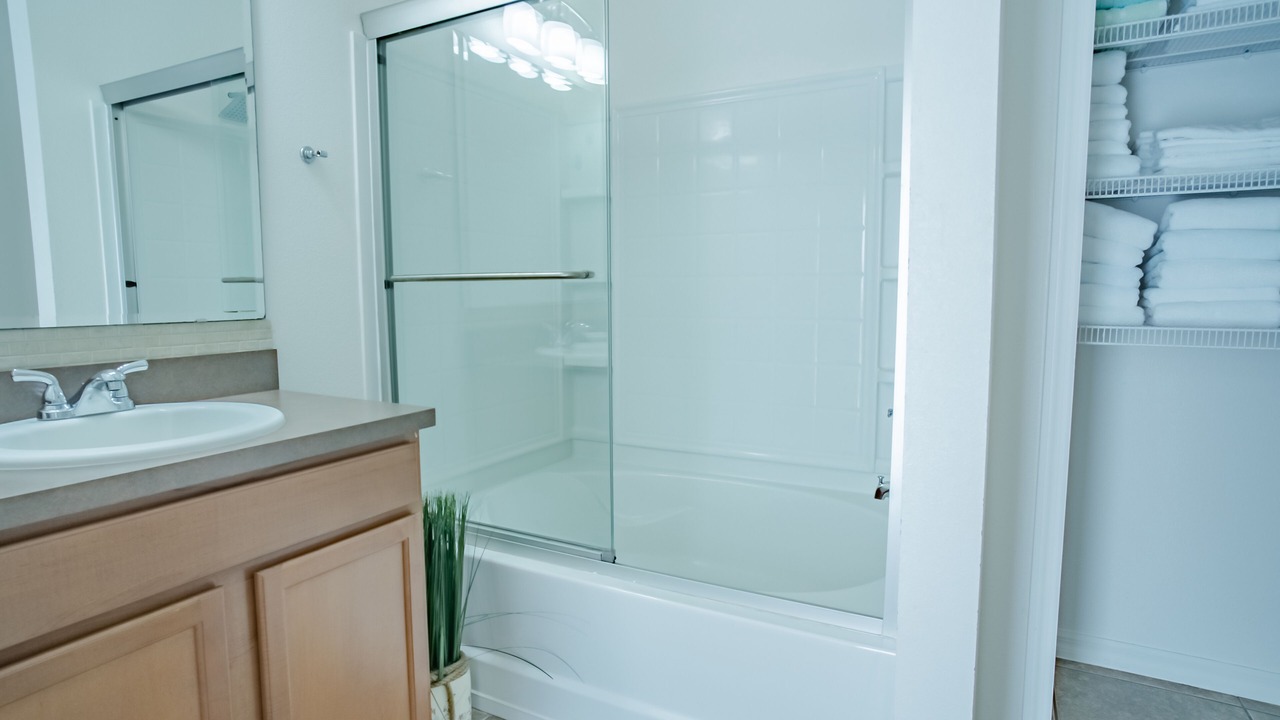 Photo of Bathroom in Cypress Pointe