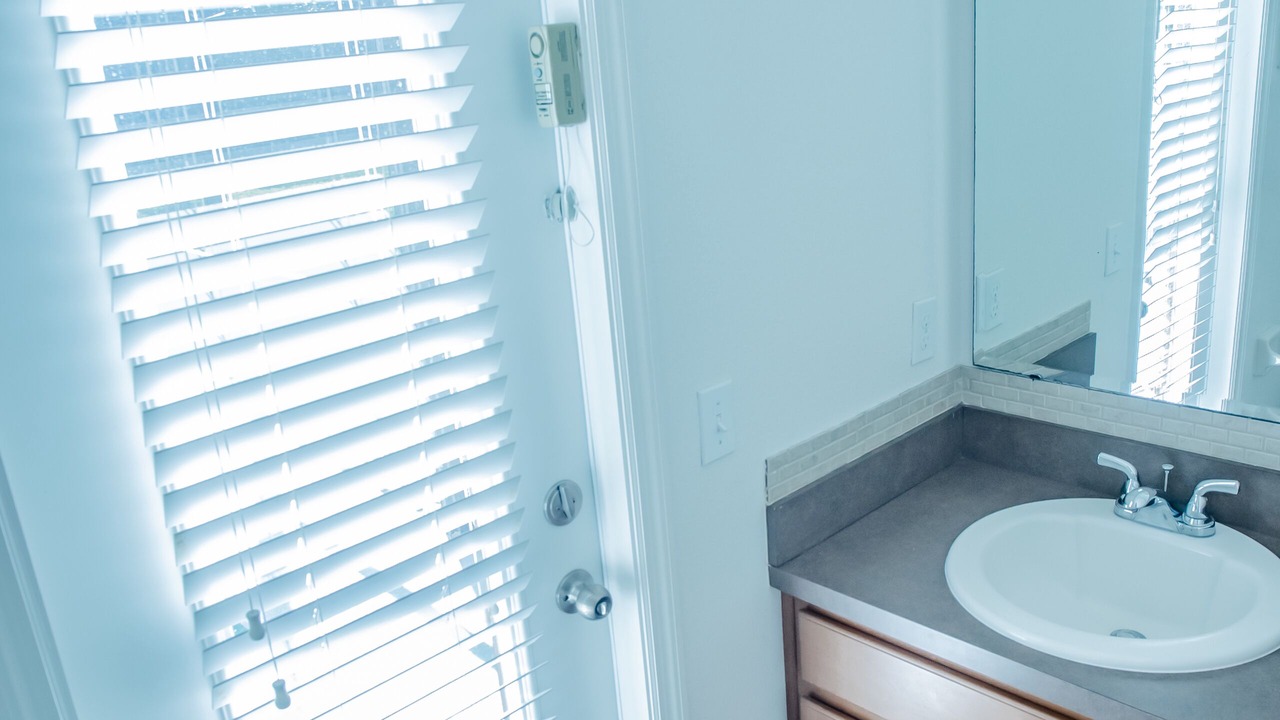 Photo of Bathroom in Cypress Pointe