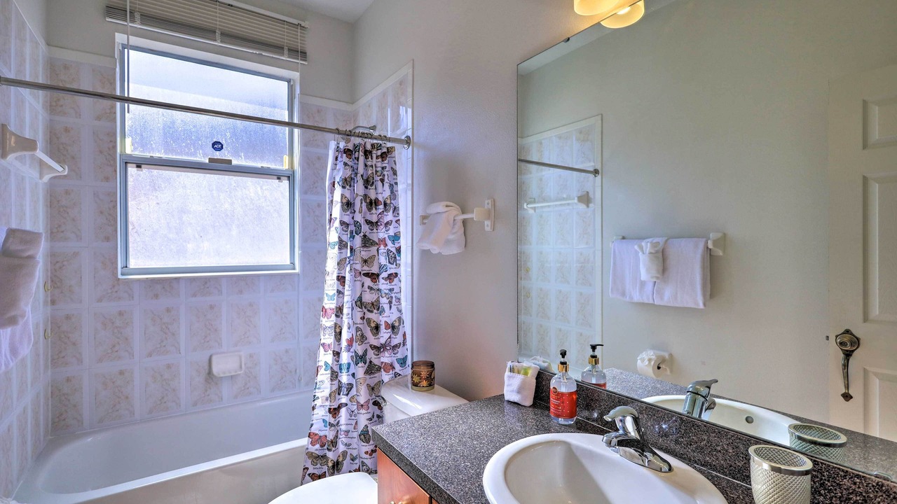 Photo of Bathroom in Crystal Cove